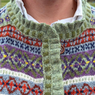 Detail van de hals en knoopbies