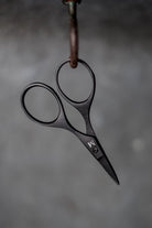 Klein zwart schaartje Bow van Merchant & Mills